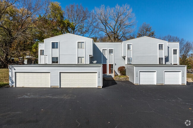 Grand Vue Townhomes