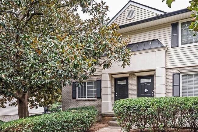 Photo - 6940 Roswell Rd Unidad A1 Rental