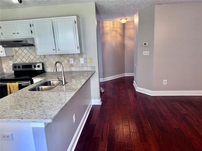 Photo - 1035 Arborhill Ln