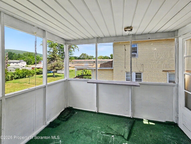 Photo - 310 21st Ave
