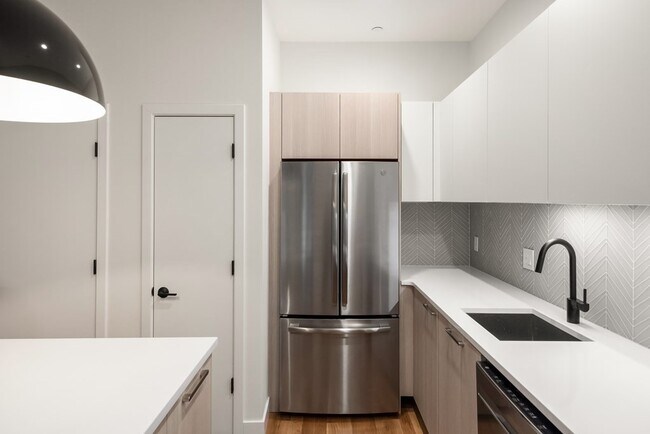 Photo - 298 Marginal St Unit 3