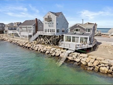30 Lighthouse Rd