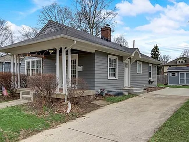 Photo - 528 W 43rd St