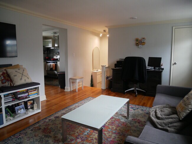 Photo - 190 Knickerbocker Rd Unidad 10