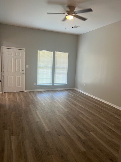 Photo - 9409 Dulcimer St