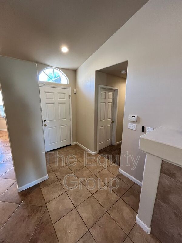 Photo - 1422 E Mesa Ct