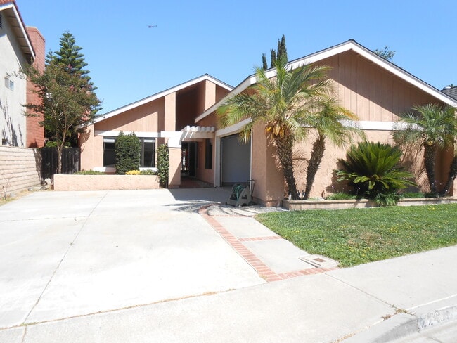 Building Photo - 22431 Rippling Brook