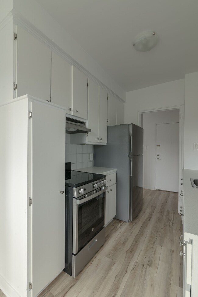 Photo - 809 Av Bloomfield