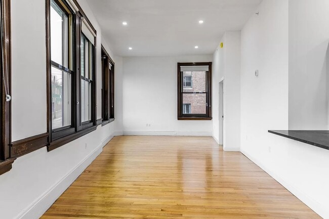 Photo - 33 State St Unit 3E