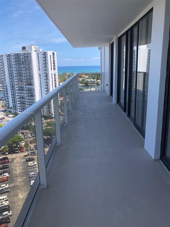 Photo - 3701 N Country Club Dr Unit 1901