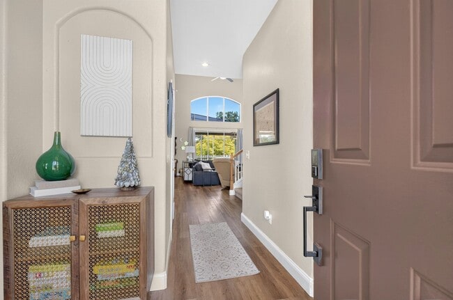 Photo - 353 Lake Amberleigh Dr