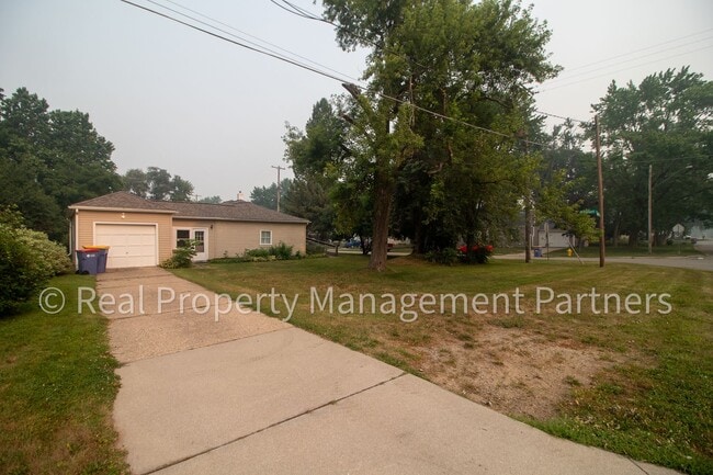 Photo - Charming 3 Bed 1 Bath Corner-Lot Ranch on 0.25+ Acres - Lawncare Included