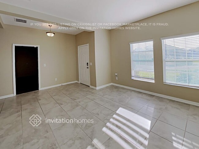 Photo - 1792 Chatsworth Cir