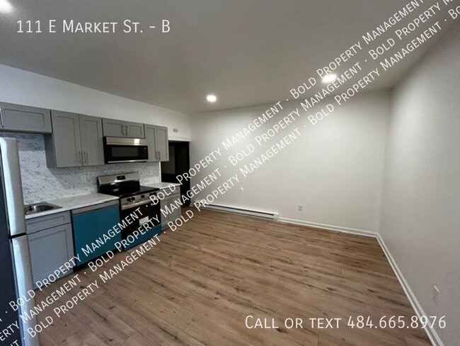 Photo - 111 E Market St Apartment Unit B
