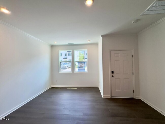 Photo - 1529 Crescent Townes Wy