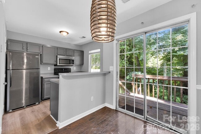 Photo - 6315 Windsor Gate Ln