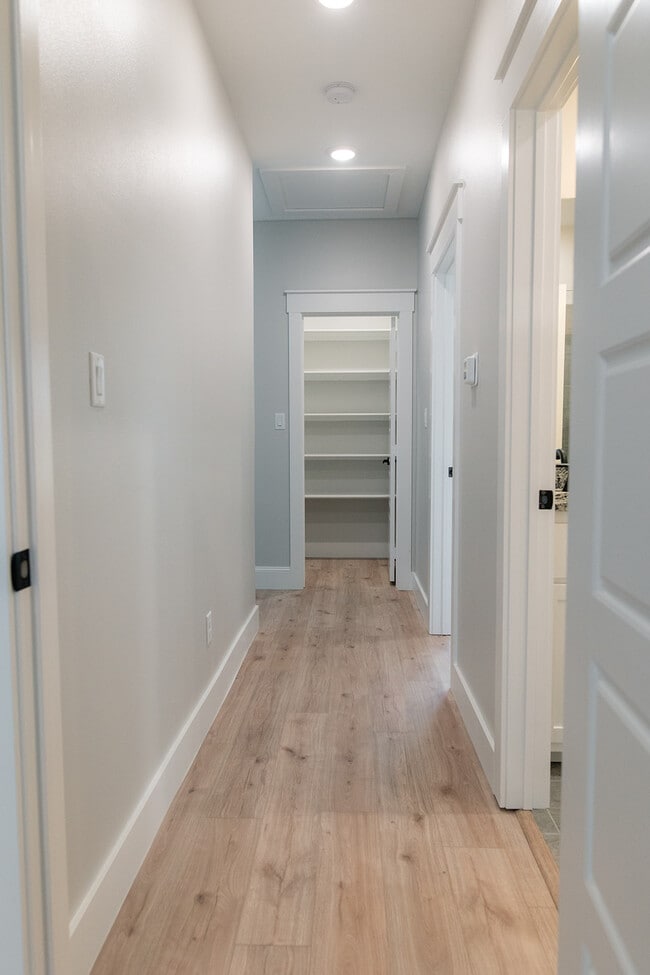 Photo - 2804 Old Omen Rd