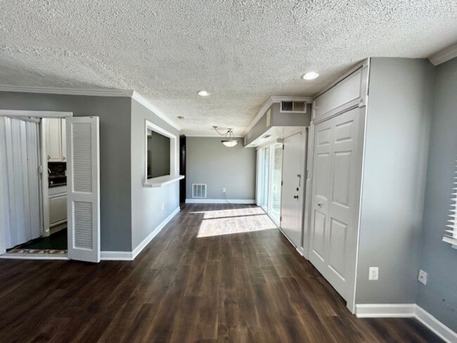 Photo - 3844 Bel Pre Rd