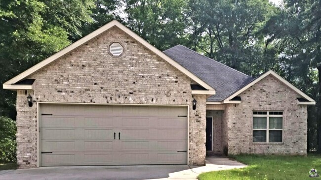 Building Photo - 102 Village Walk Rental