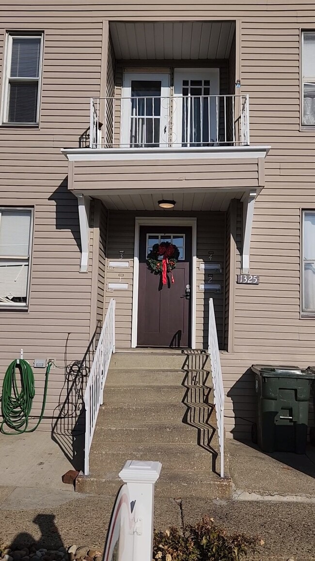 Photo - 1325 12th St NW Unidad 3