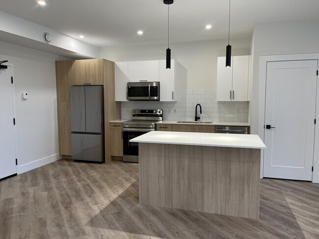 Photo - 1035 Melanson Rd Unité 107