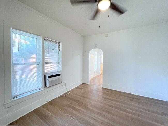 315 W 7th Ave