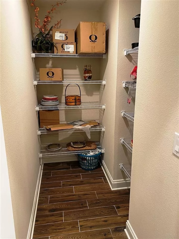 Photo - 9167 Tara Cir