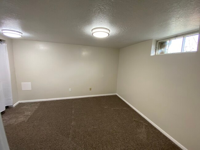 Photo - Orem House Unit Basement 950B