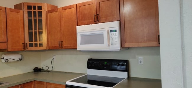 Photo - 114 Strathmore Rd Unit 406