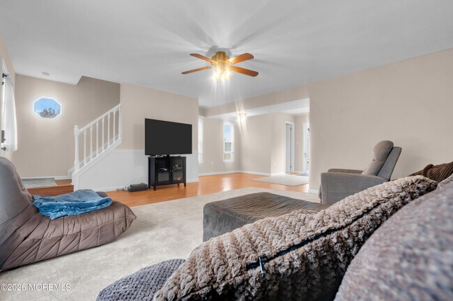 Photo - 30 Shilling Way