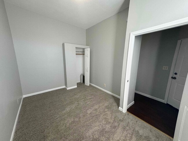 Building Photo - 3920B Calfornia Unit 3920 California Rental