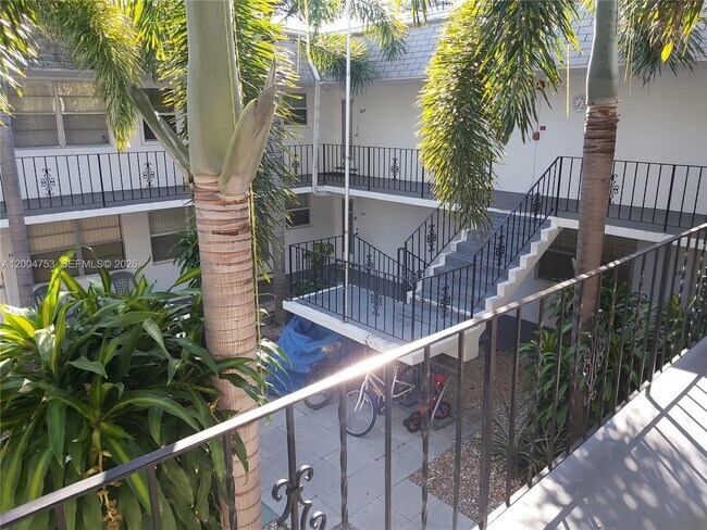 Photo - 1300 N 17th Ave Unit 202