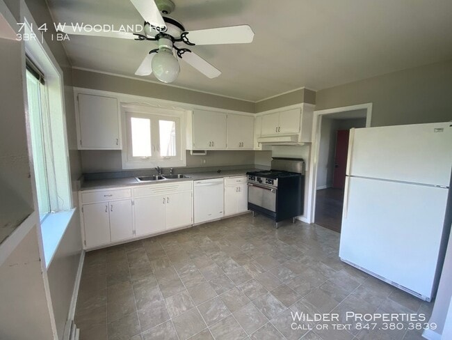 Photo - 714 W Woodland Rd