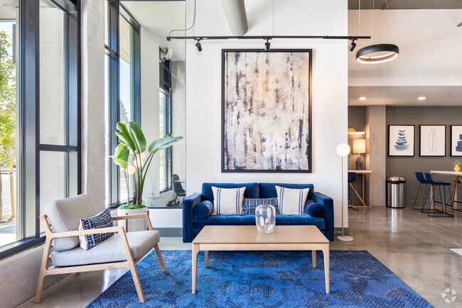 Lobby - Aquatic Shattuck