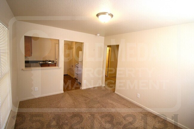 Photo - 625 Brook Dr Unit C