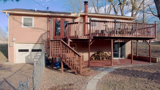 Photo - 615 N Staats Dr