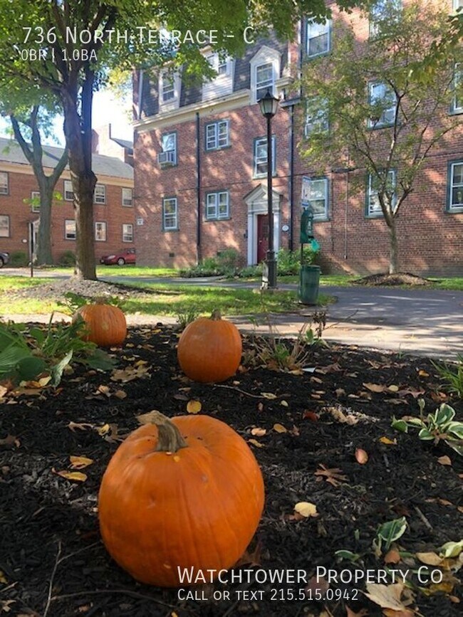 Photo - 736 North Terrace Unidad C