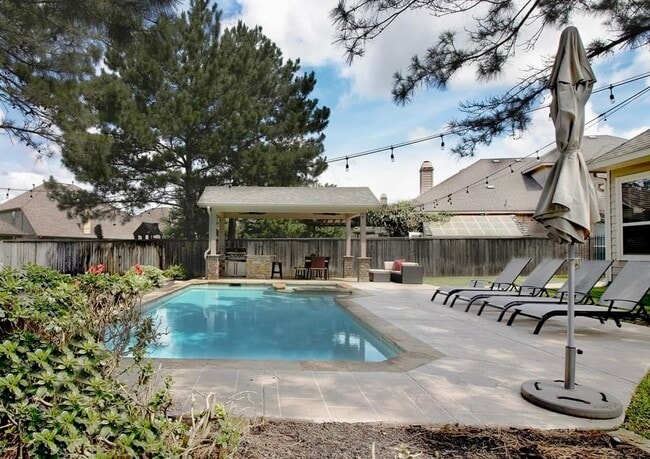 Photo - 99 Sagamore Ridge Pl
