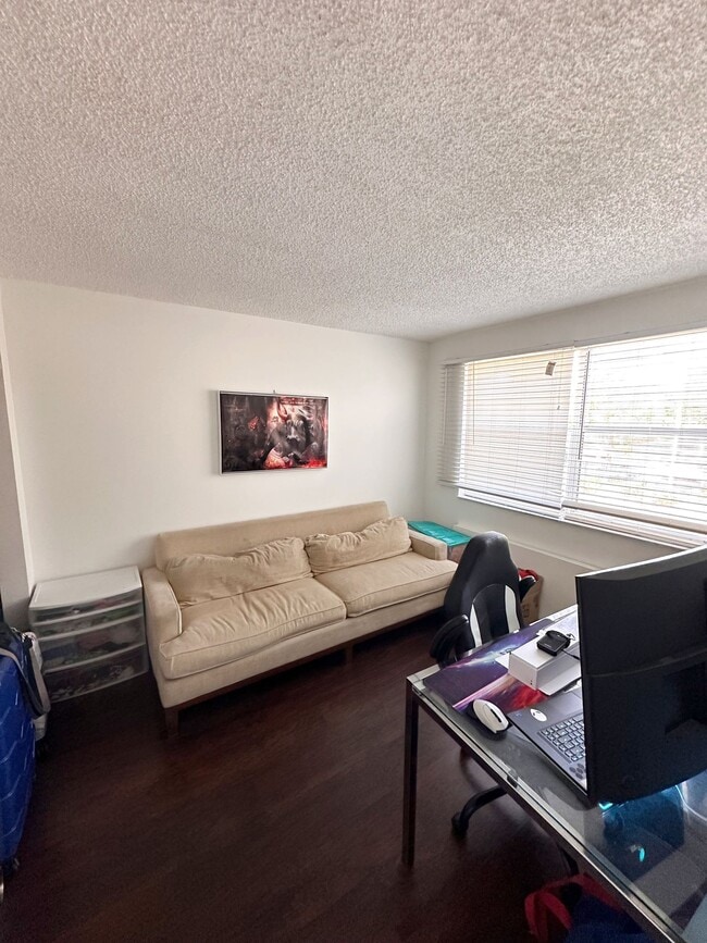 Photo - 8801 Wiles Rd Condo Unit 202