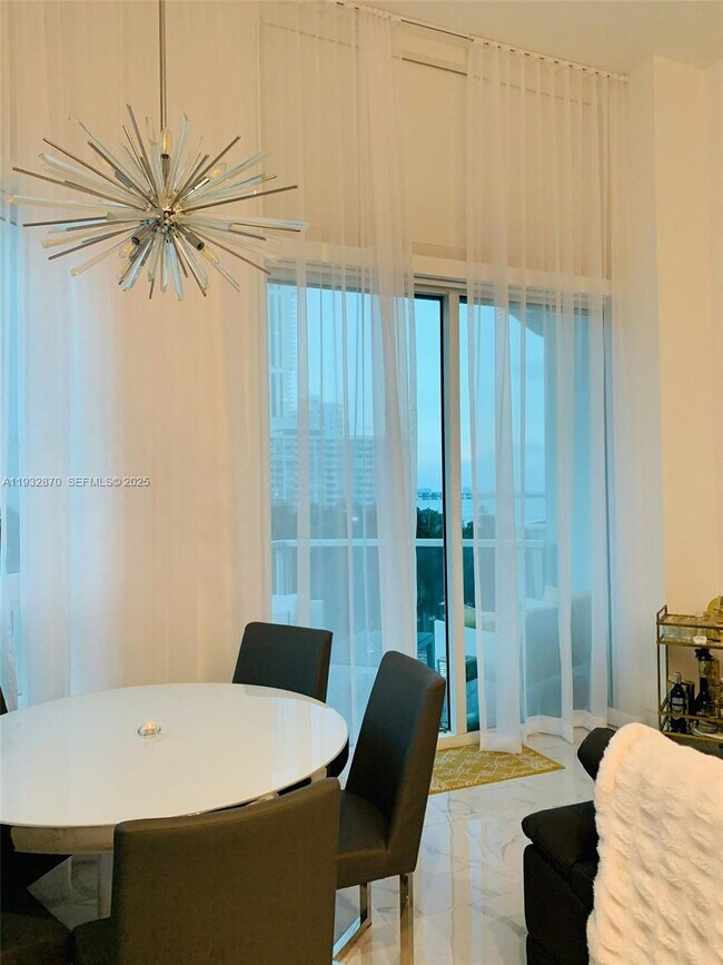 Photo - 1900 N Bayshore Dr Unidad 710