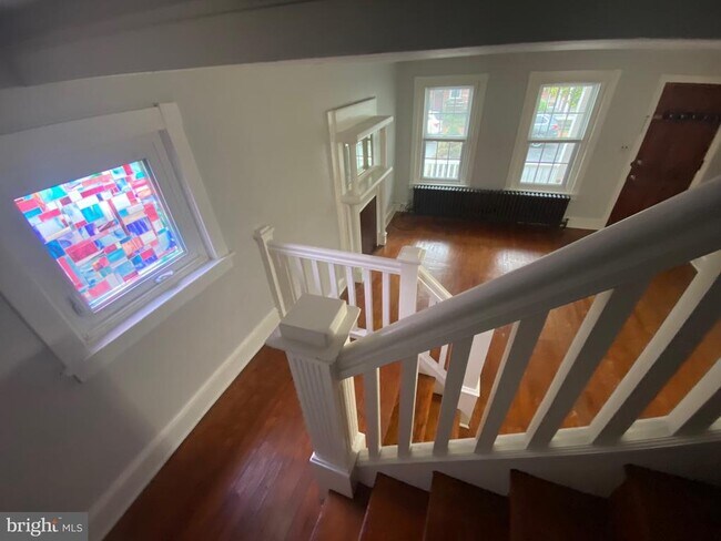 Photo - 1821 N Scott St House