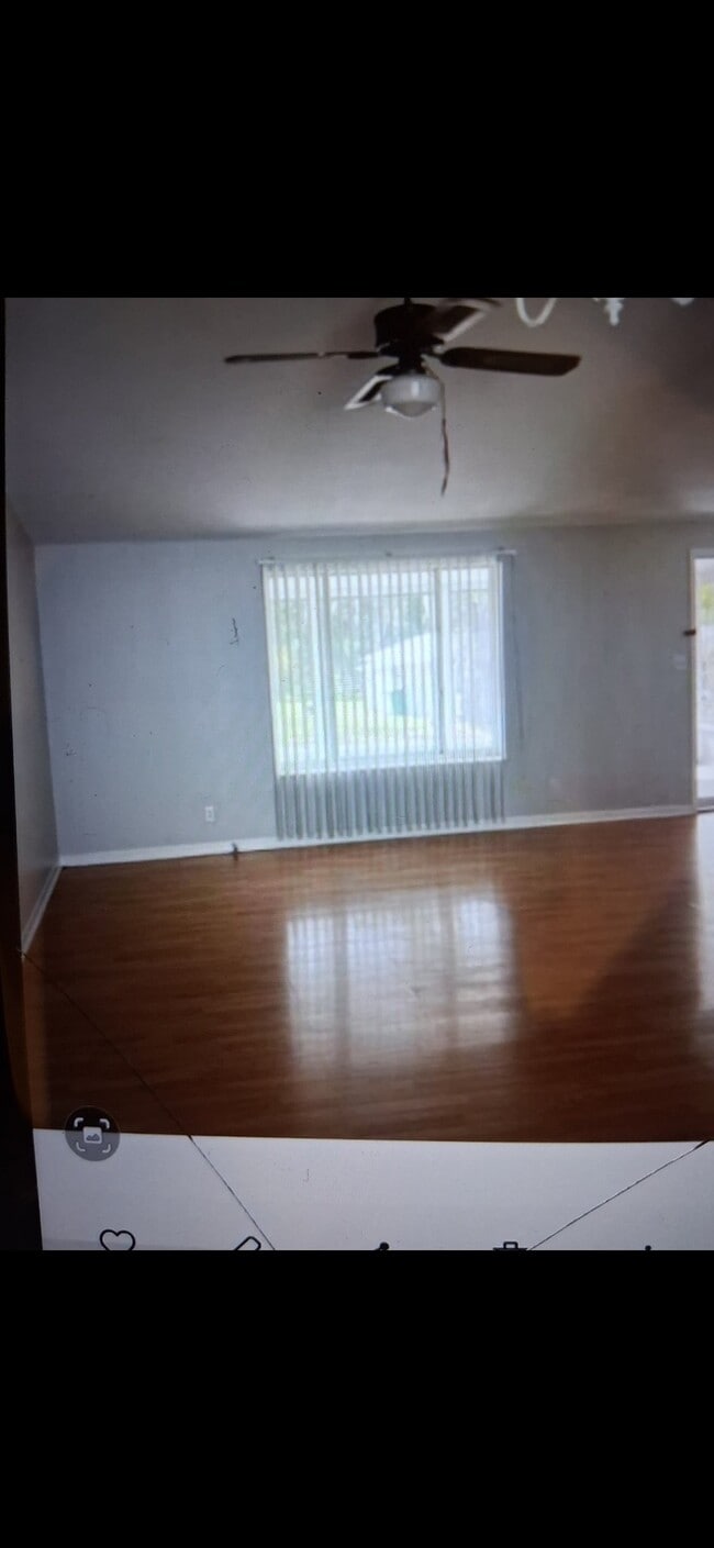 Photo - 112 Laura St