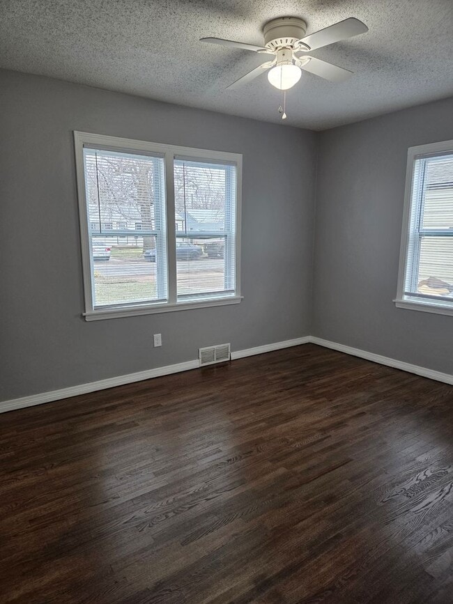 Photo - 1025 S St Clair St Unit 1027