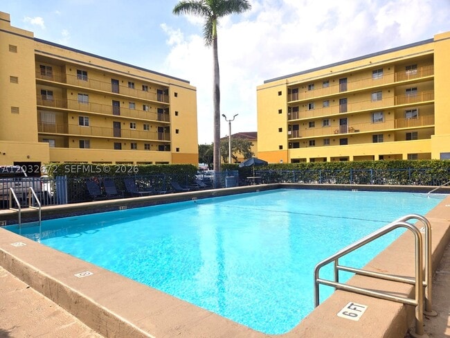 Building Photo - 14961 SW 82nd Ln Unit 21-202