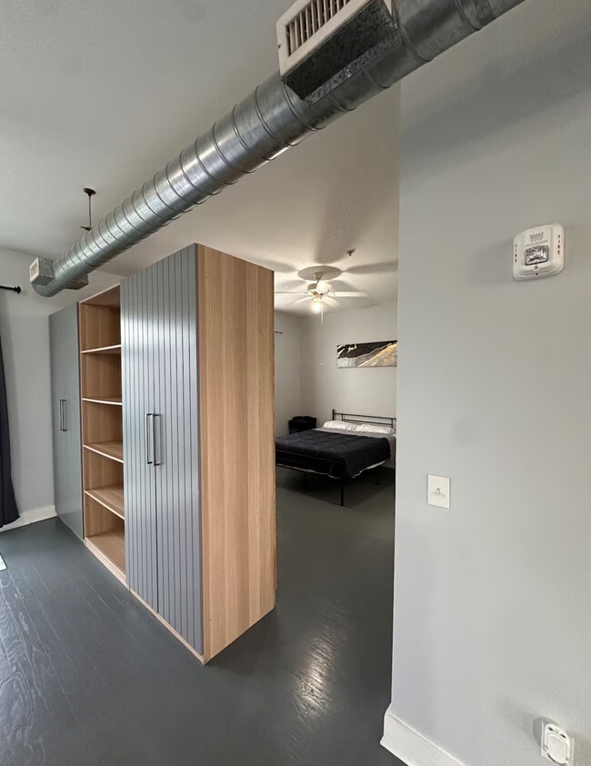 Building Photo - 502 Pryor St SW Unit 309