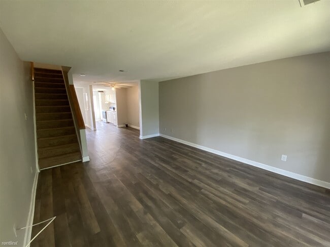 Photo - 2 br, 2.5 bath Townhome - Avery Close
