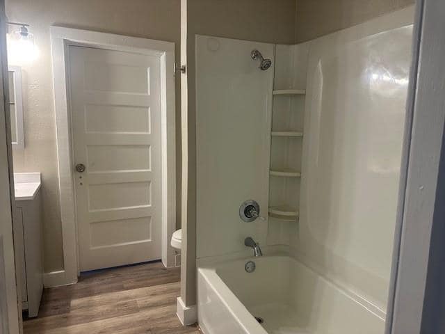 Photo - 532 W Hughes St