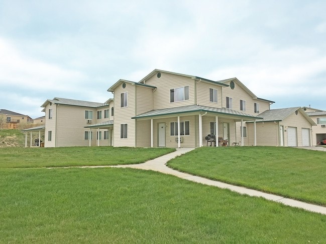 Building Photo - Amber Valley Estates Rental