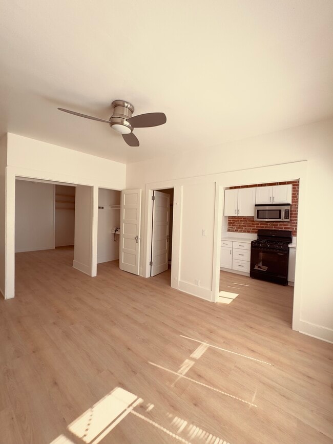 Photo - 7424 1/2 Sunset Blvd Unit 7424 Sunset , upstairs