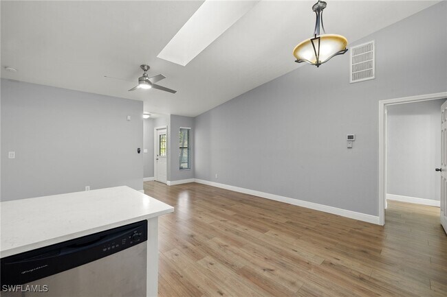 Photo - 1518 SW Courtyards Ln Condo Unit 197